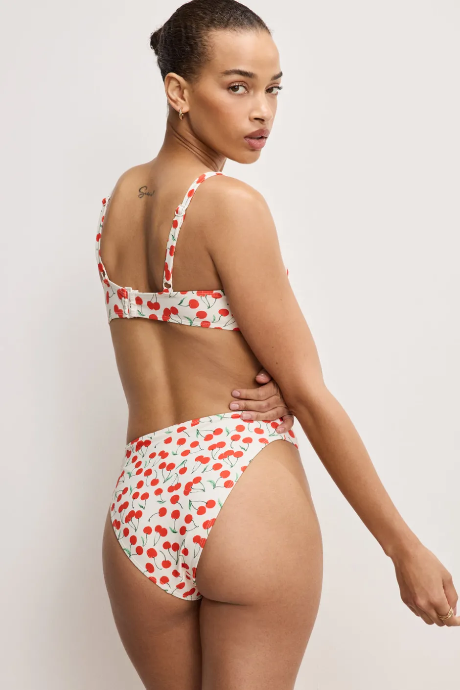 Good American Swim<BALCONETTE BIKINI TOP Snow cherries 04