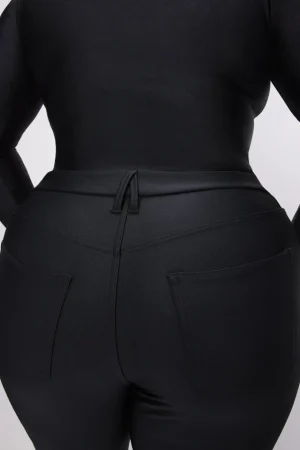 Good American Pants<COMPRESSION SHINE STRAIGHT PANTS Black001