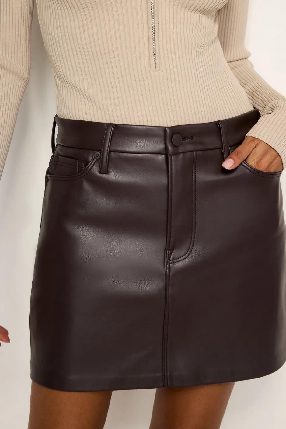 Good American Shorts & Skirts<FAUX LEATHER MINI SKIRT Bark003