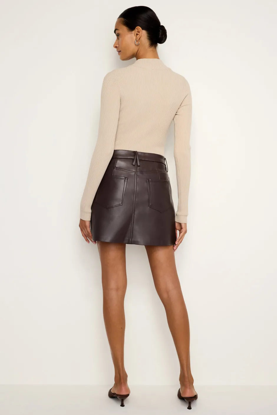 Good American Shorts & Skirts<FAUX LEATHER MINI SKIRT Bark003