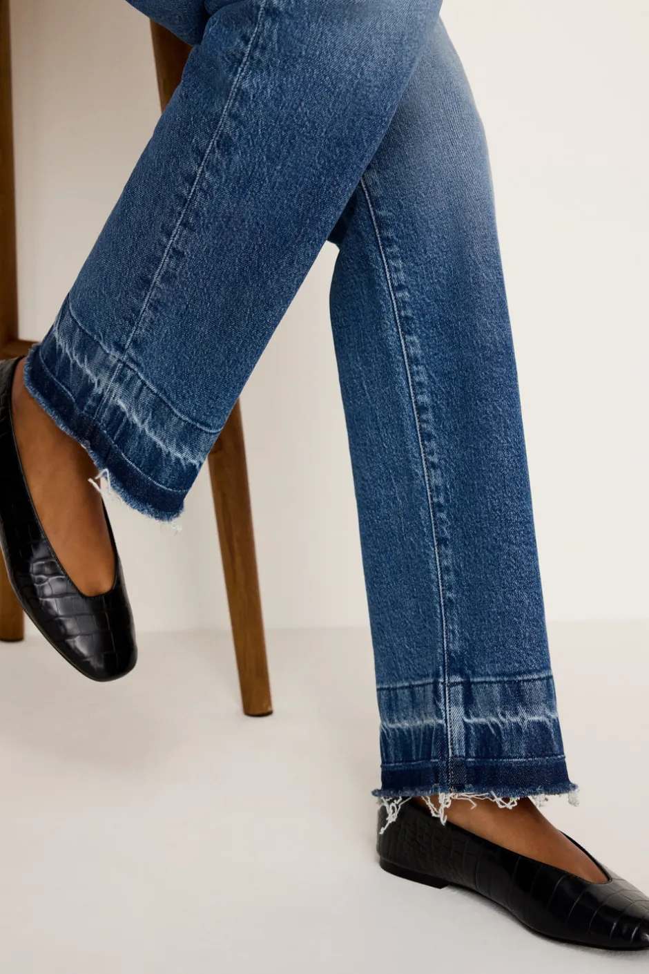 Good American Straight<GOOD BOY STRAIGHT JEANS Indigo706