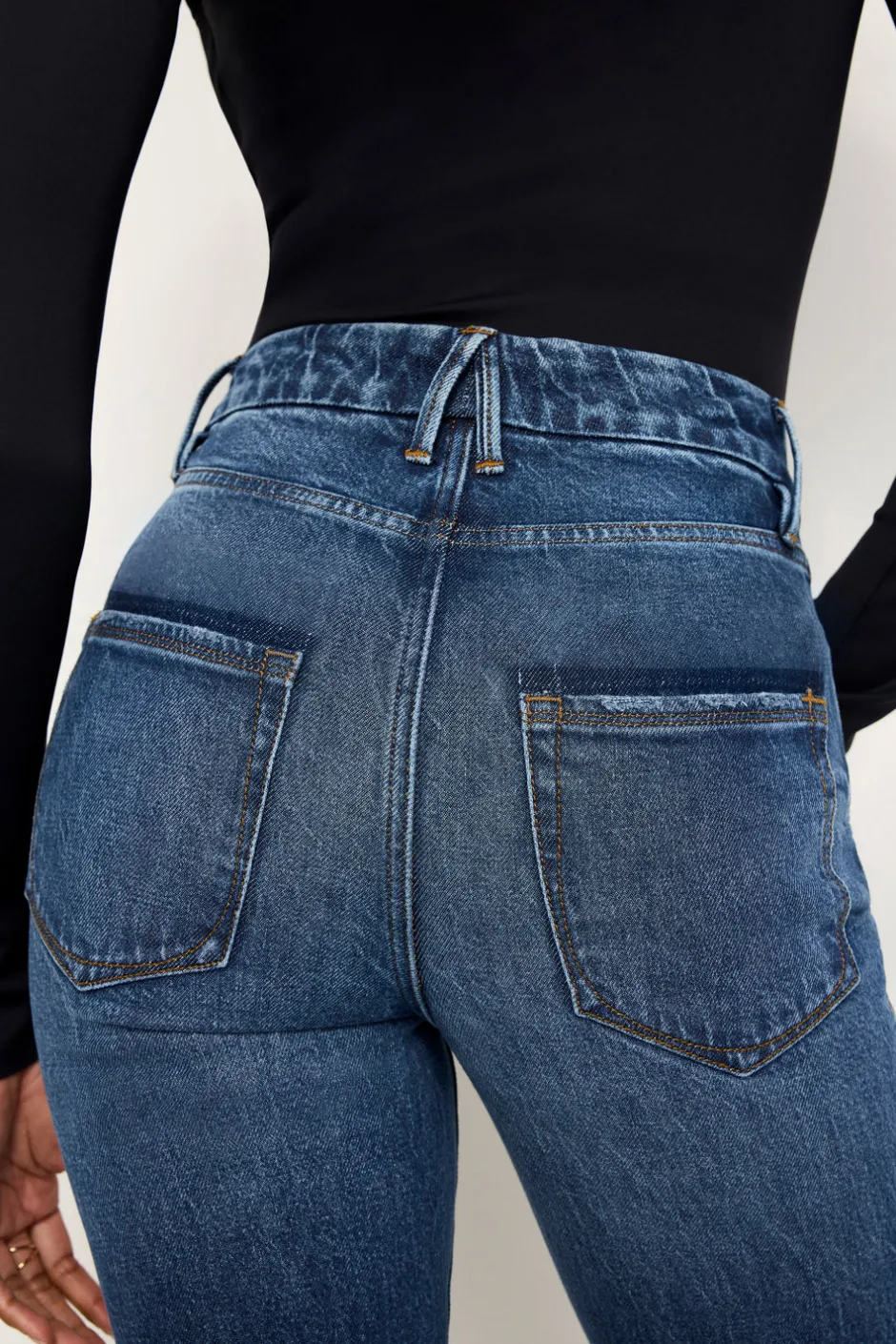 Good American Straight<GOOD BOY STRAIGHT JEANS Indigo705