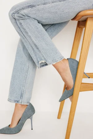 Good American Straight<GOOD CURVE STRAIGHT JEANS Indigo545