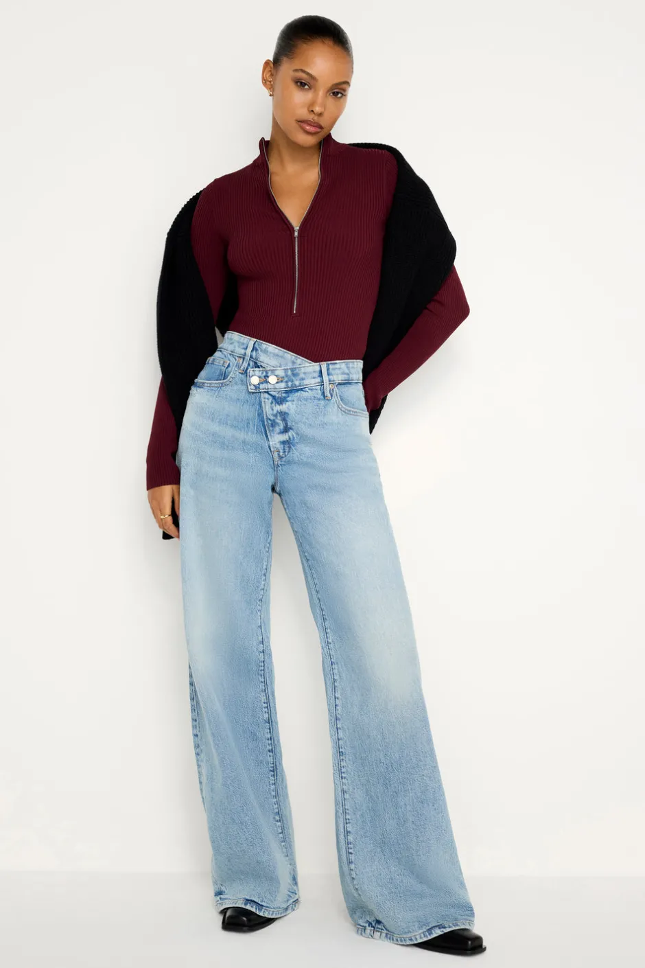Good American Relaxed | Mid-Rise<GOOD EASE RELAXED JEANS Indigo712