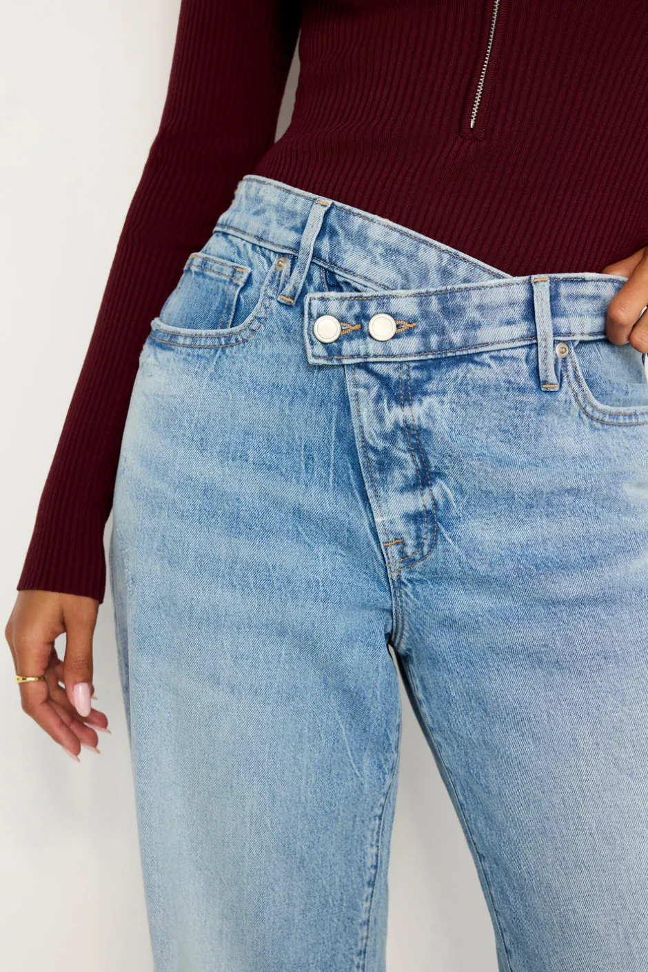 Good American Relaxed | Mid-Rise<GOOD EASE RELAXED JEANS Indigo712