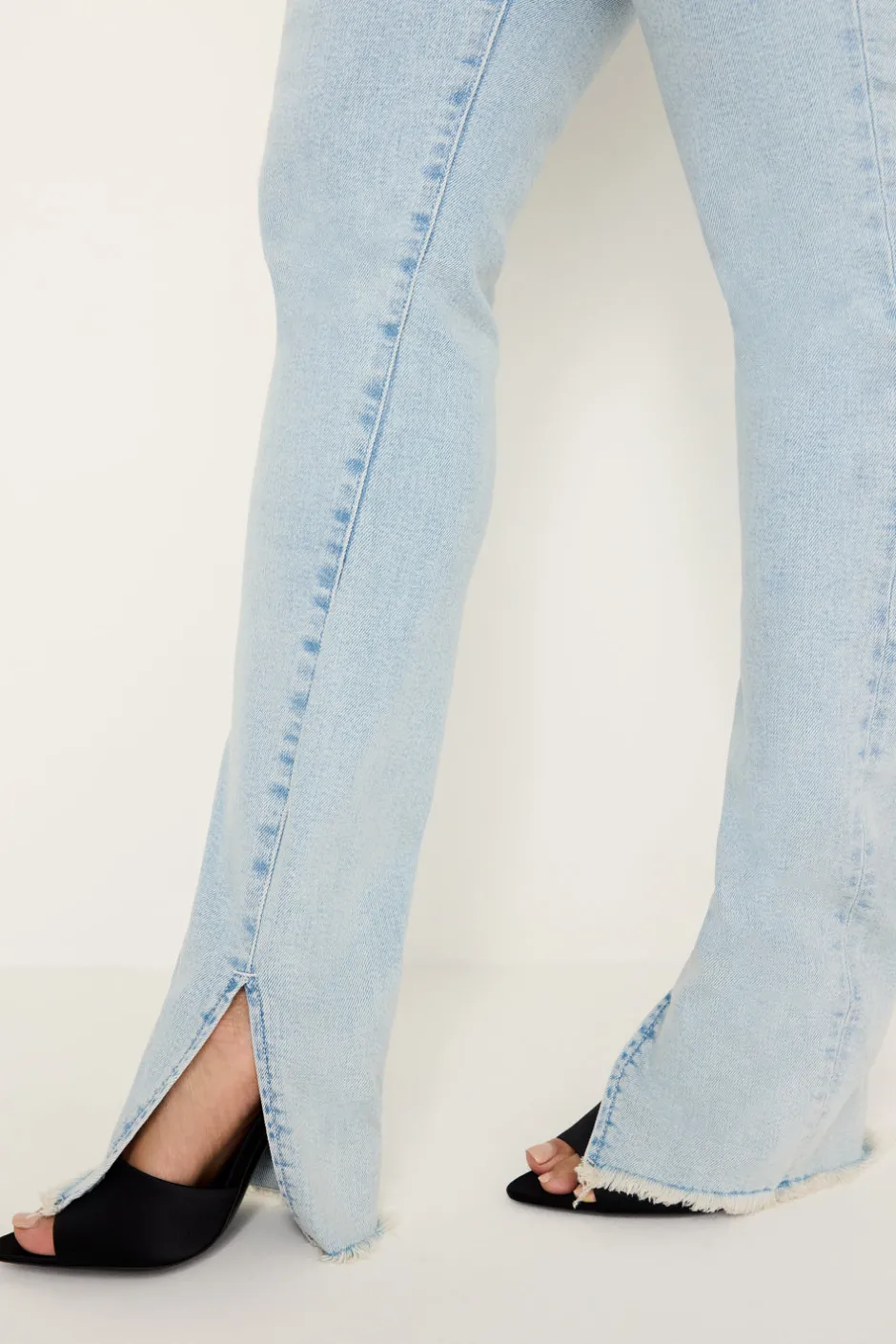Good American Skinny | Mid-Rise<GOOD LEGS SKINNY JEANS Indigo686