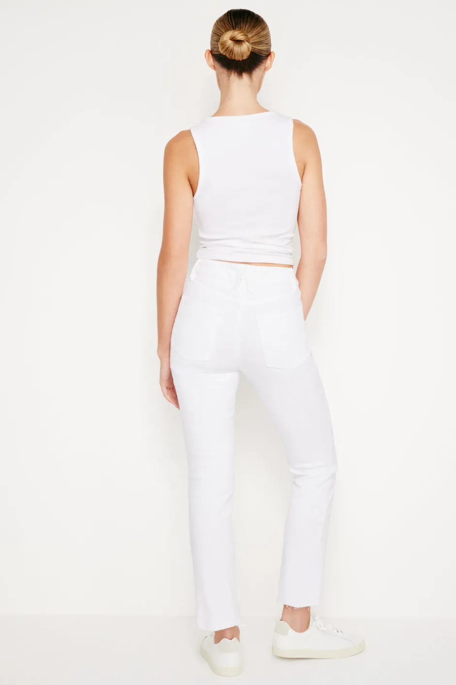 Good American Straight<GOOD LEGS STRAIGHT JEANS White037