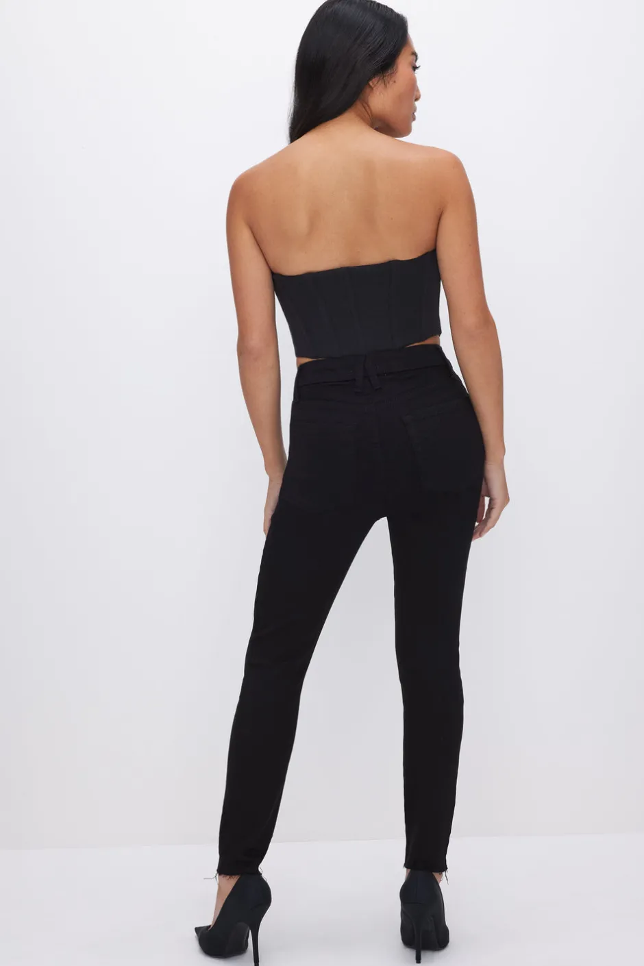 Good American Skinny<GOOD PETITE SKINNY NEVER FADE JEANS Black001