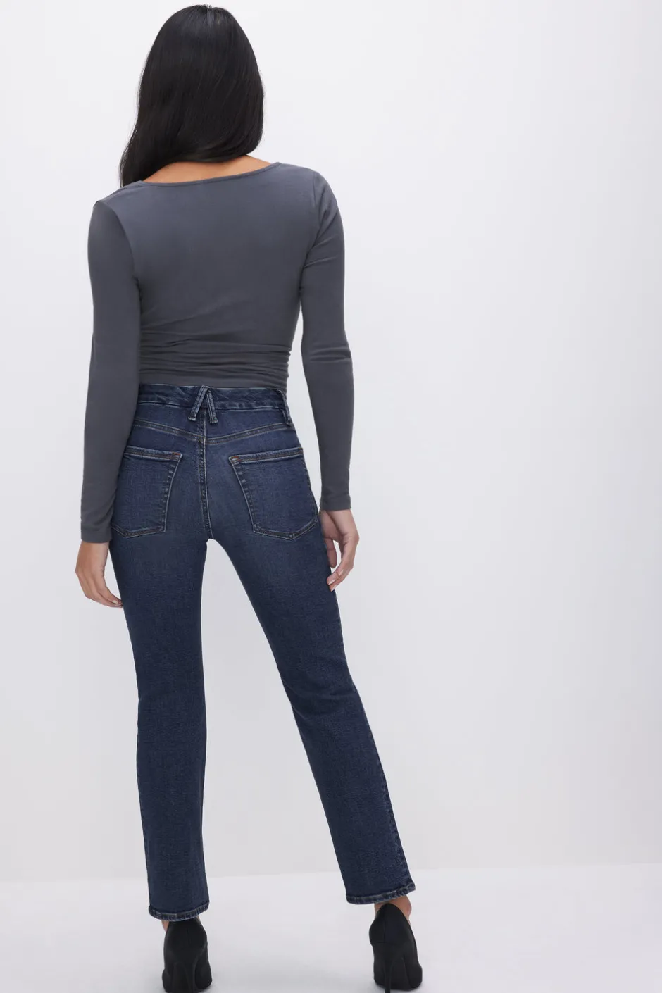 Good American Straight<GOOD PETITE STRAIGHT JEANS Blue004