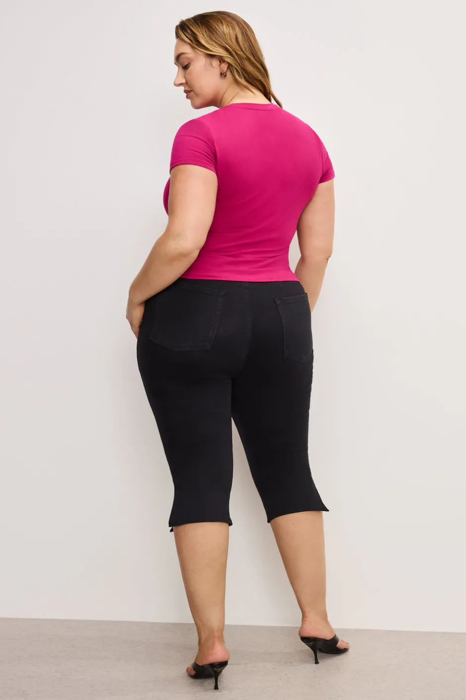 Good American Mid-Rise | Cropped Denim<GOOD CAPRI Black001