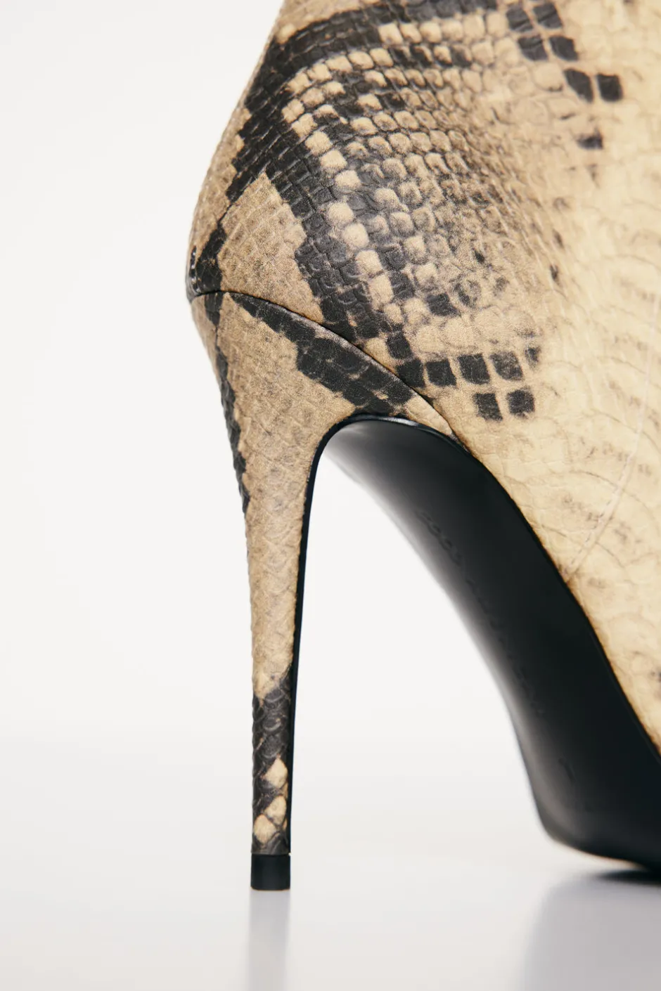 Good American Shoes<SLOUCHY ANKLE BOOT Npsp print