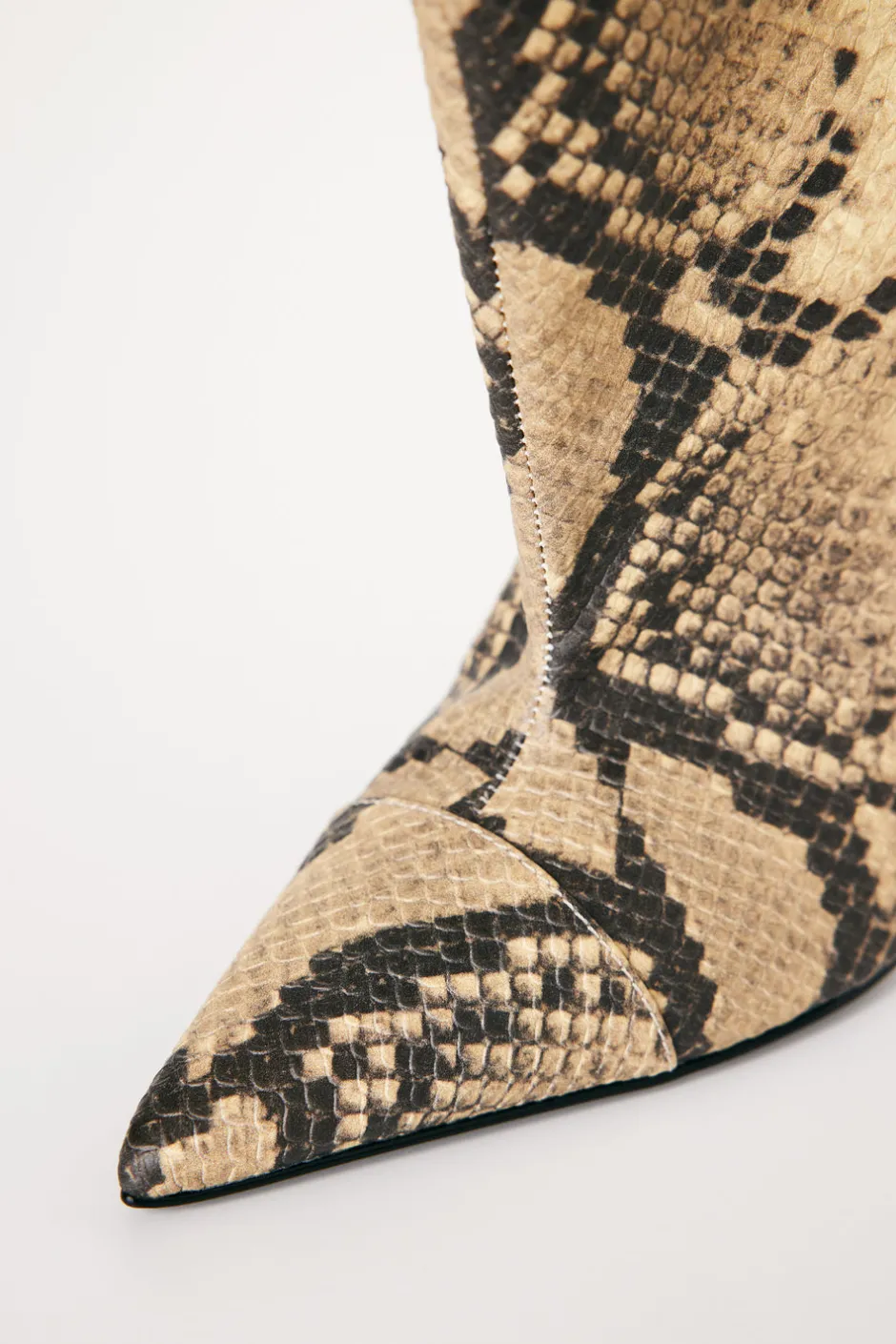 Good American Shoes<SLOUCHY ANKLE BOOT Npsp print