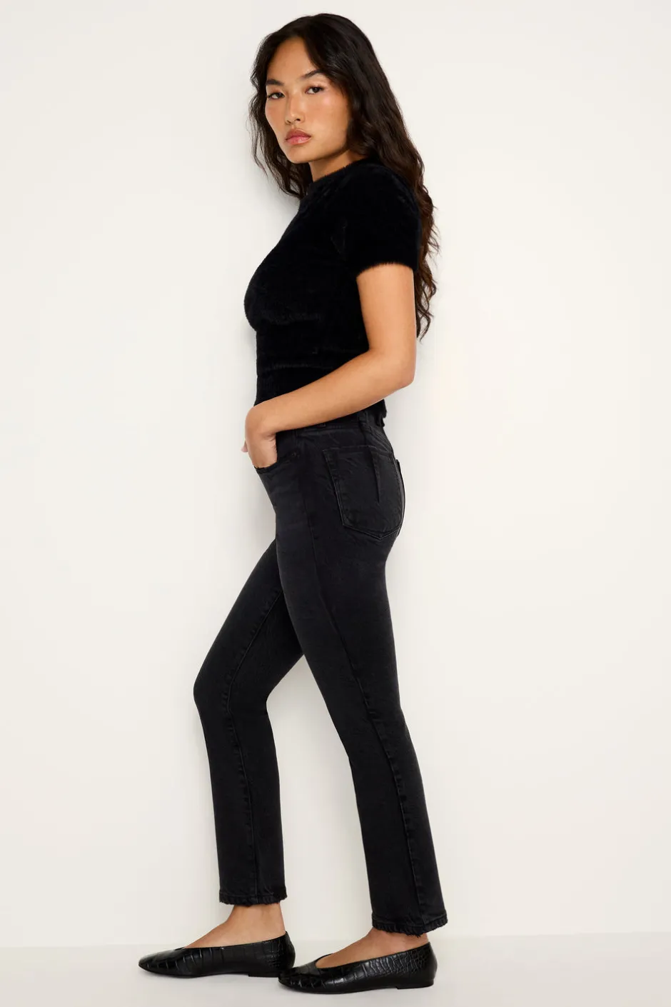Good American Straight | Jeans<SOFT-TECH GOOD PETITE STRAIGHT JEANS Black340
