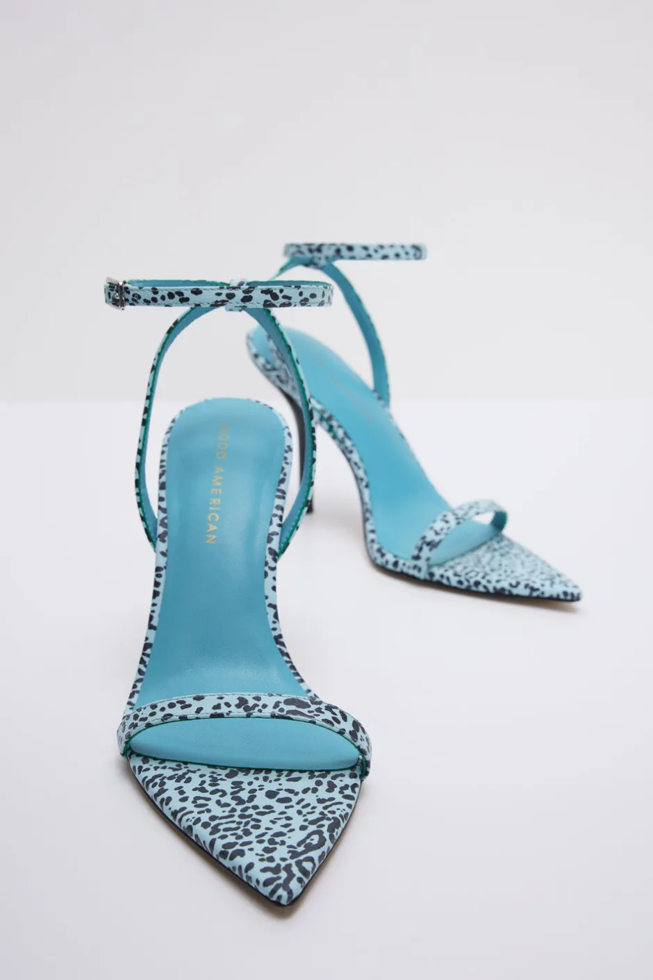 Good American Shoes<STRAPPY HEELS Black003