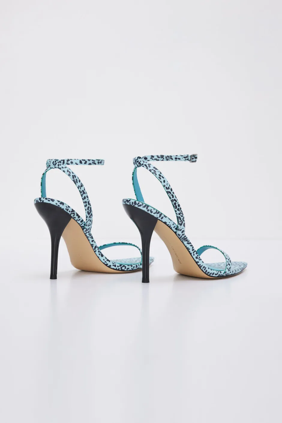 Good American Shoes<STRAPPY HEELS Black003